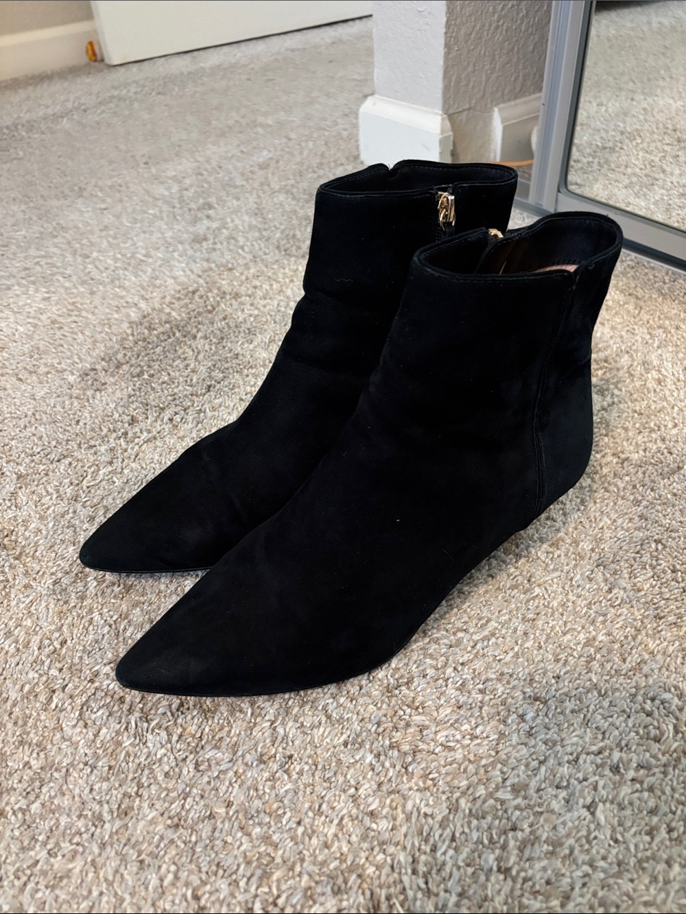 J. Crew Black Pointed Toe Suede Ankle kitten heel Booties 7.5